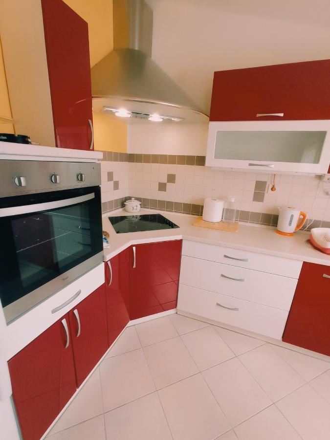 Apartment Silvija Vinišće Eksteriør bilde
