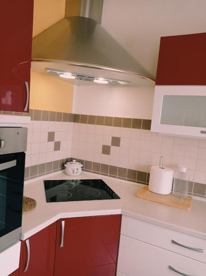 Apartment Silvija Vinišće Eksteriør bilde