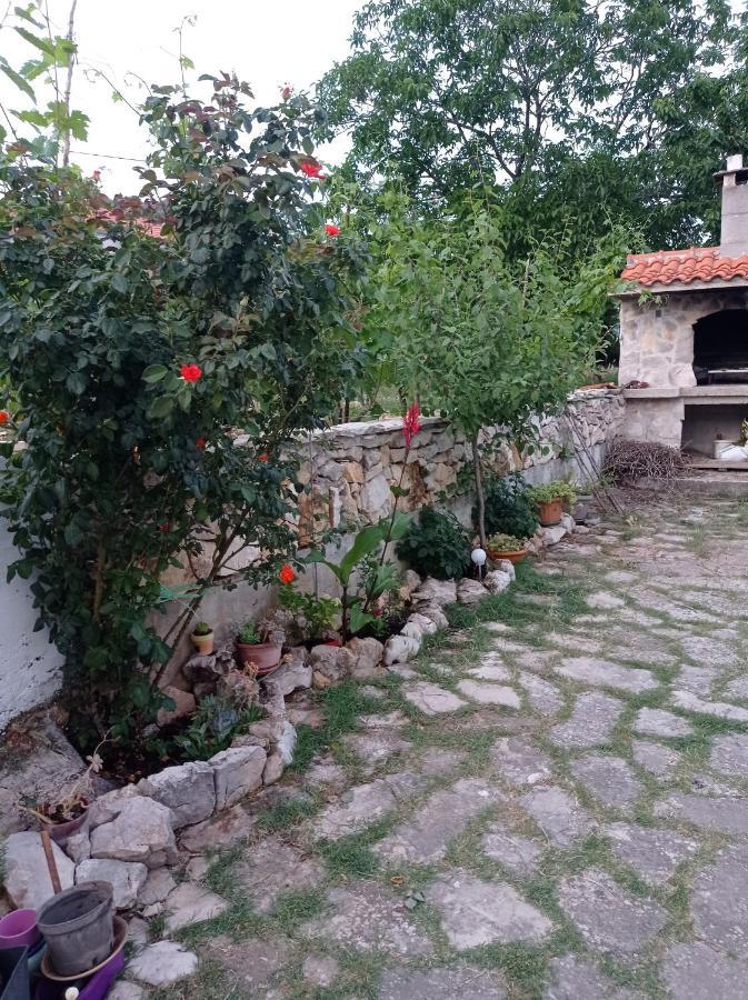 Apartment Silvija Vinišće Eksteriør bilde