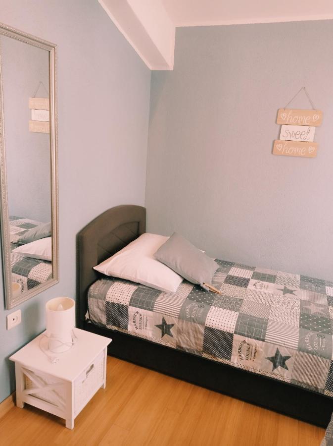 Apartment Silvija Vinišće Eksteriør bilde